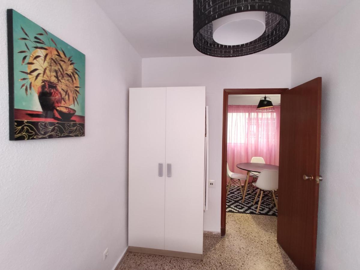 Nice Apartment Near The Port Of Санта Пола Екстериор снимка