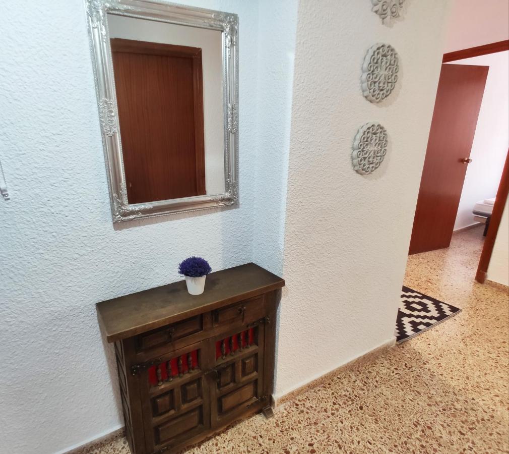 Nice Apartment Near The Port Of Санта Пола Екстериор снимка