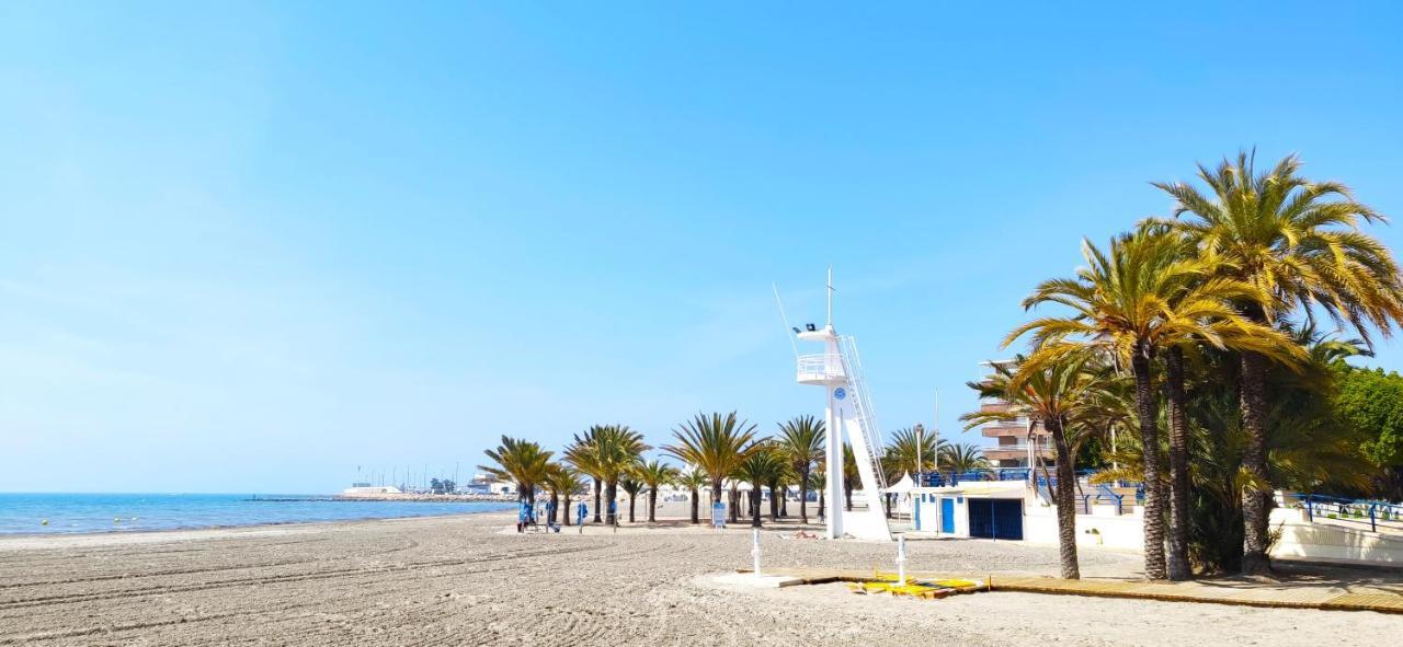 Nice Apartment Near The Port Of Санта Пола Екстериор снимка